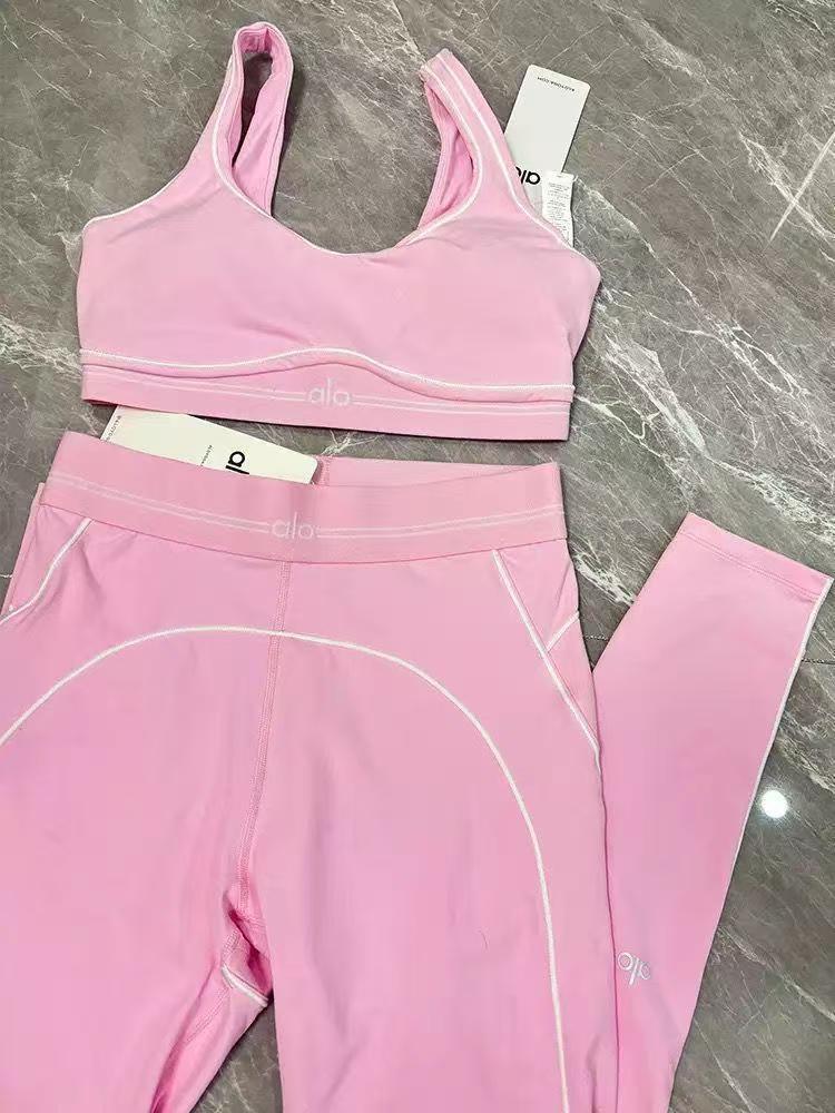 BUBBLE GUM ALO SET BRAND NEW NEVER WORN